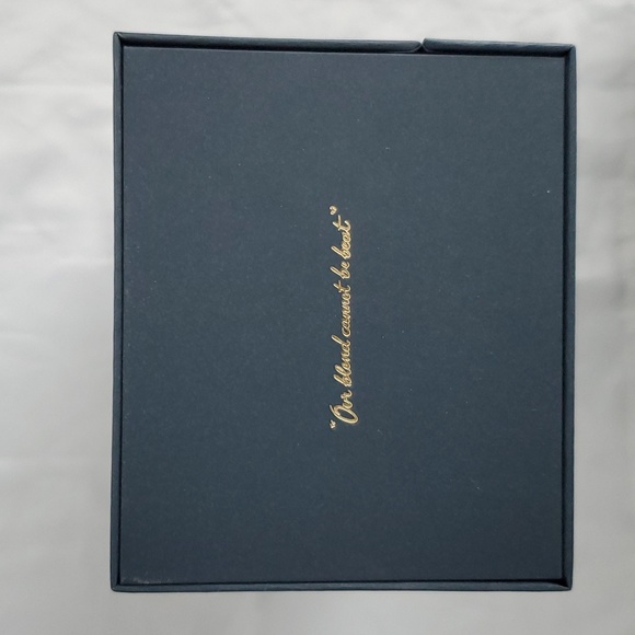 Johnnie Walker Blue Label box and empty bottle - Picture 2 of 6